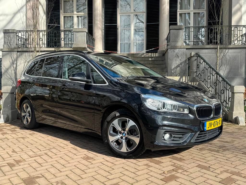 BMW 2-serie Gran Tourer 216i Centennial Executive Navi Clima, Auto's, BMW, Voorwielaandrijving, 730 kg, Gebruikt, Euro 6