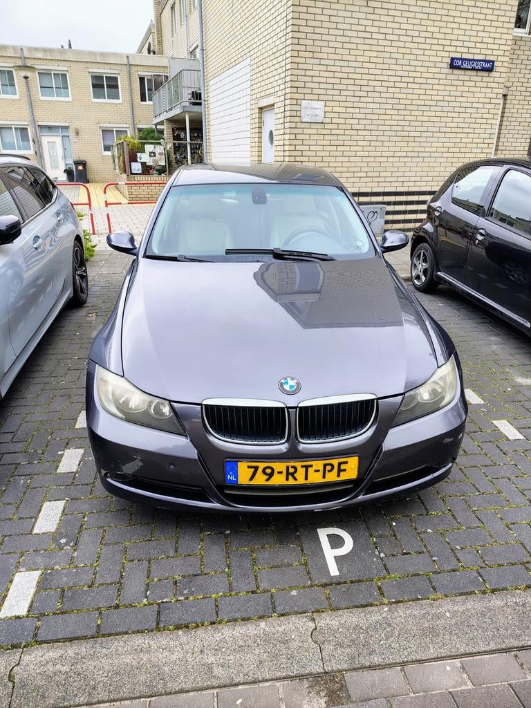 BMW 3-Serie 2.0 I 320 AUT 2005 Grijs, Auto's, 1995 cc, Beige, 4 cilinders, Particulier