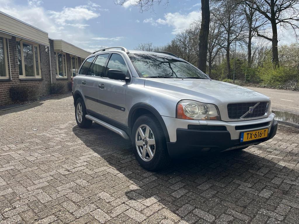 Volvo XC90 2.9 T6 Geartronic 2004 Grijs, Auto's, 138 €/maand, 7 stoelen, 2922 cc, 272 pk