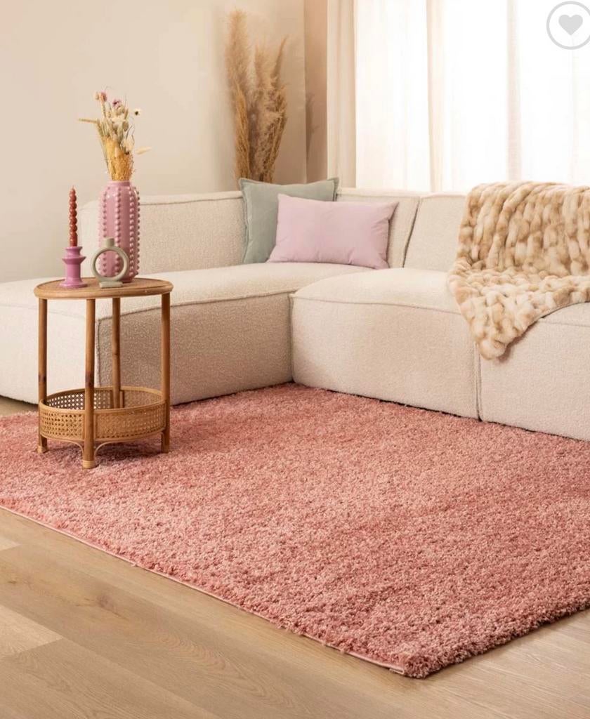 Roze hoogpolig vloerkleed, Ophalen, Zo goed als nieuw, Minder dan 10 m², Tapijt
