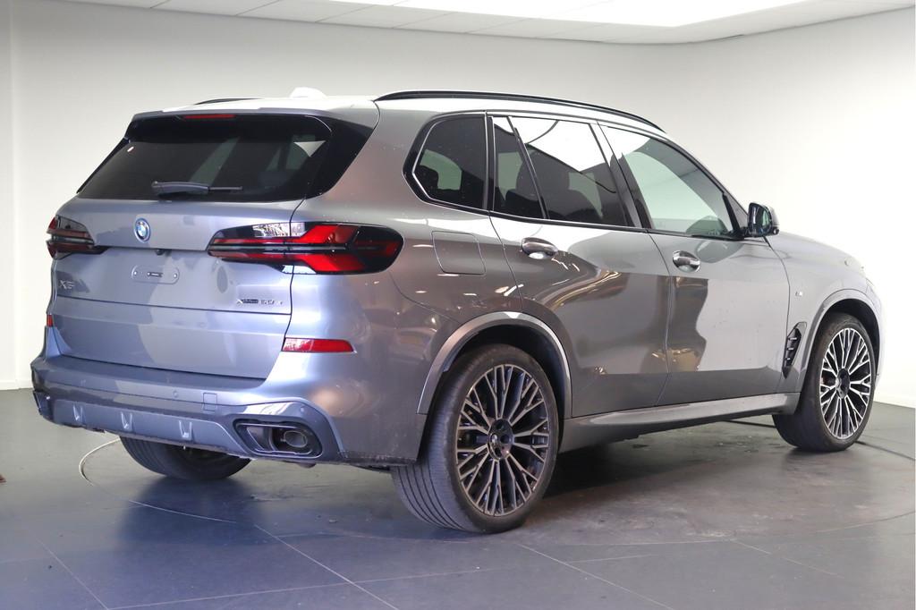 BMW X5 xDrive50e High Executive M Sport Automaat / Trekhaak, Gebruikt, X5, 2395 kg, Met garantie (alle)