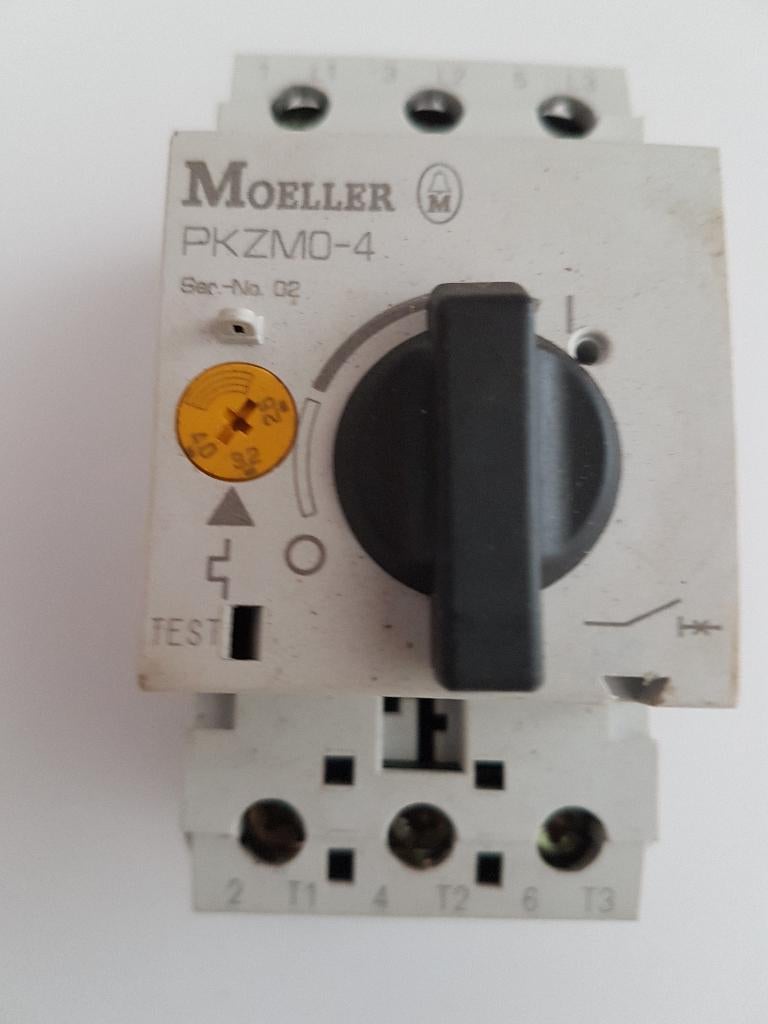 Motor beveiligingsschakelaar Moeller PKZM0-4, Ophalen of Verzenden, Gebruikt