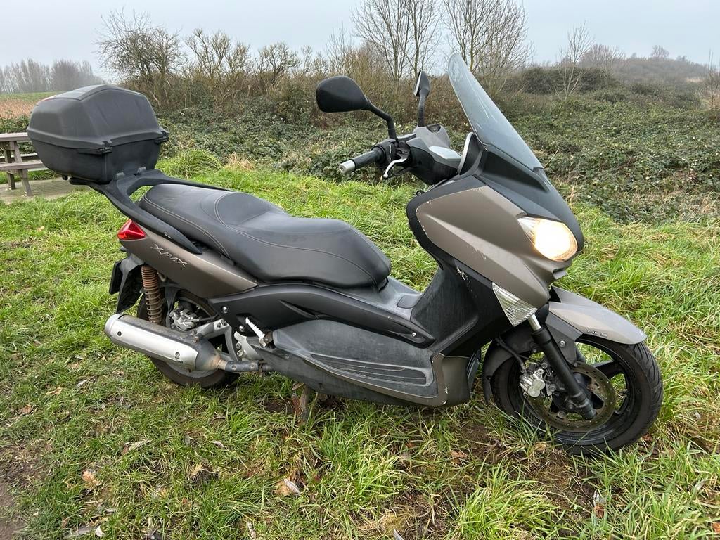 Yamaha x-max 250 ABS