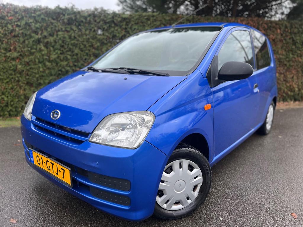 Daihatsu Cuore 1.0-12V 100th Anniversary NIEUWE-APK ! STUURB, Auto's, Daihatsu, Zwart, 18 €/maand, Cuore, Origineel Nederlands