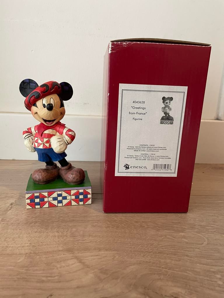 Disney Traditions Jim Shore Mickey "Greetings from France”, Ophalen of Verzenden, Mickey Mouse, Zo goed als nieuw, Beeldje of Figuurtje