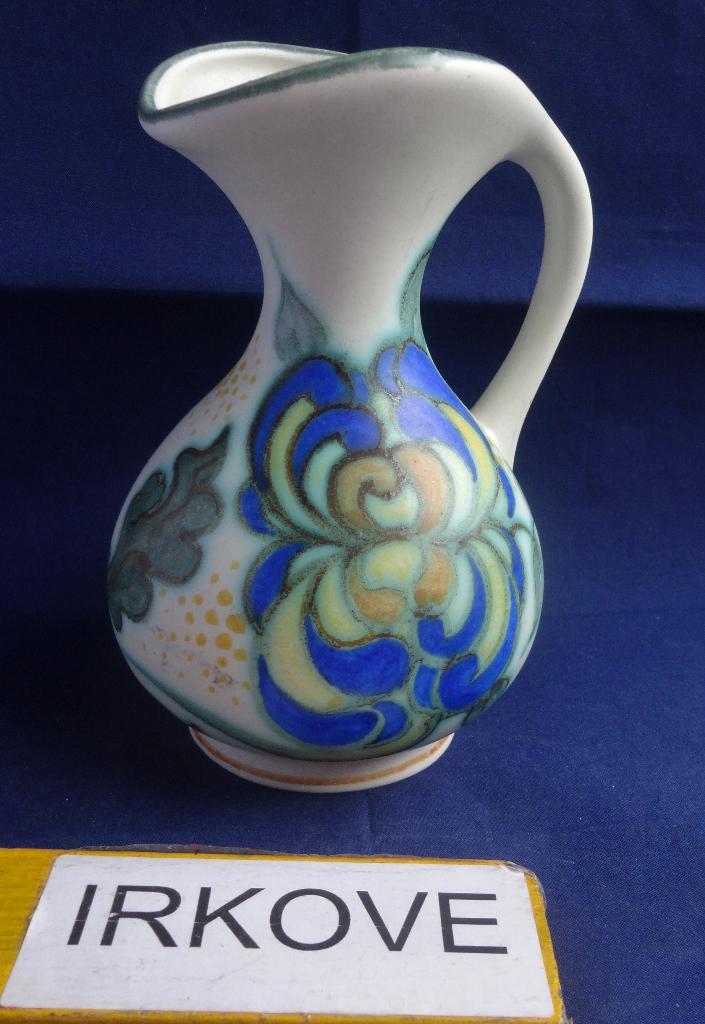 GOUDA PLATEEL KAN * Decor Chrysant Gemerkt *, Antiek en Kunst, Verzenden