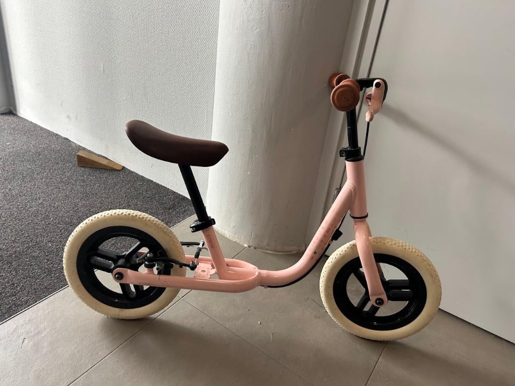 Kinder loopfiets BTWIN Runride 500 – 10 inch (Roze/Beige), Kinderen en Baby's, Speelgoed | Buiten | Voertuigen en Loopfietsen