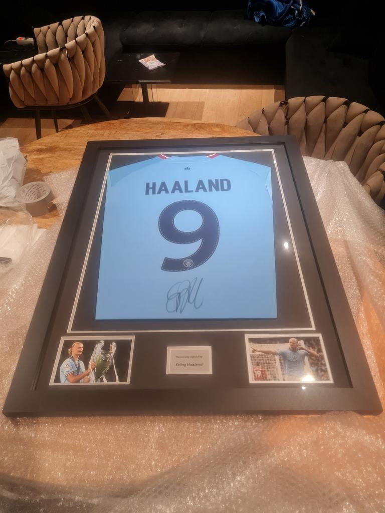 Haaland voetbalshirt gesigneerd en ingelijst met coa, Verzenden, Zo goed als nieuw, Buitenlandse clubs, Shirt
