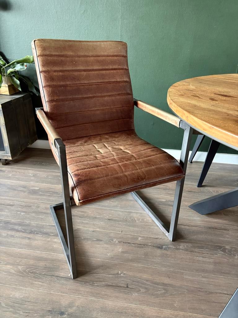 Leren eetkamerstoel van geleefd leer, Huis en Inrichting, Stoelen, Ophalen, Gebruikt, Bruin, Leer
