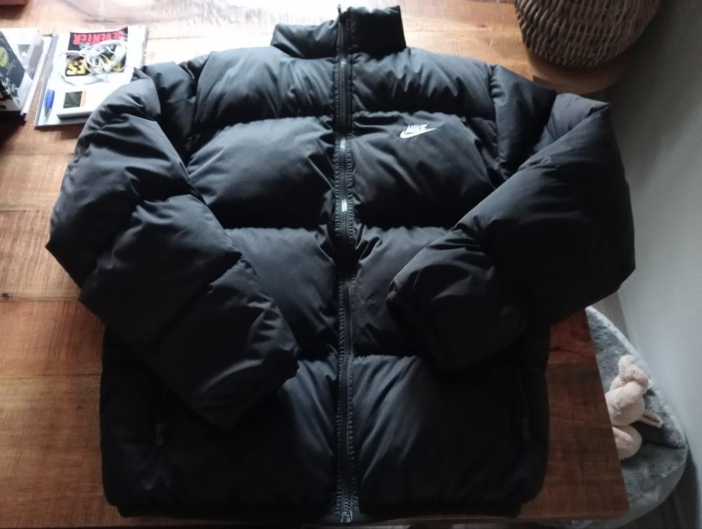 Nike winterjas, Ophalen of Verzenden, Zo goed als nieuw, Zwart