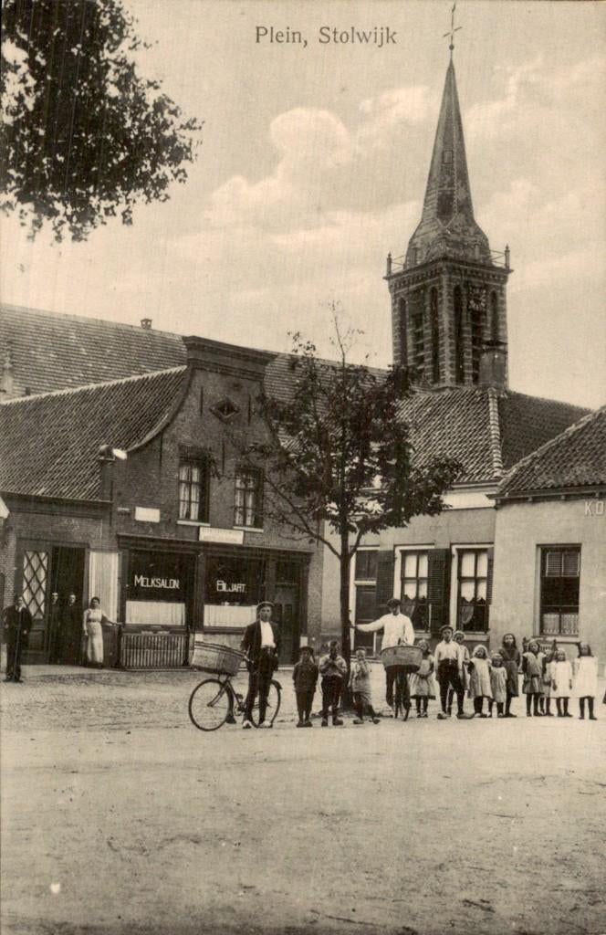 Stolwijk - Plein - Zicht, Ophalen of Verzenden, Voor 1920, Gelopen, Zuid-Holland