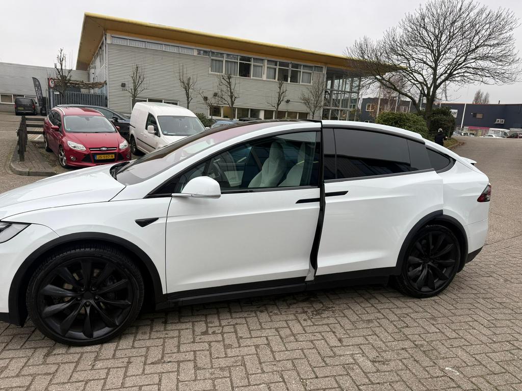 Tesla Model X 2018 Wit, Auto's, Tesla, Automaat, Model X, 2433 kg, 137 €/maand