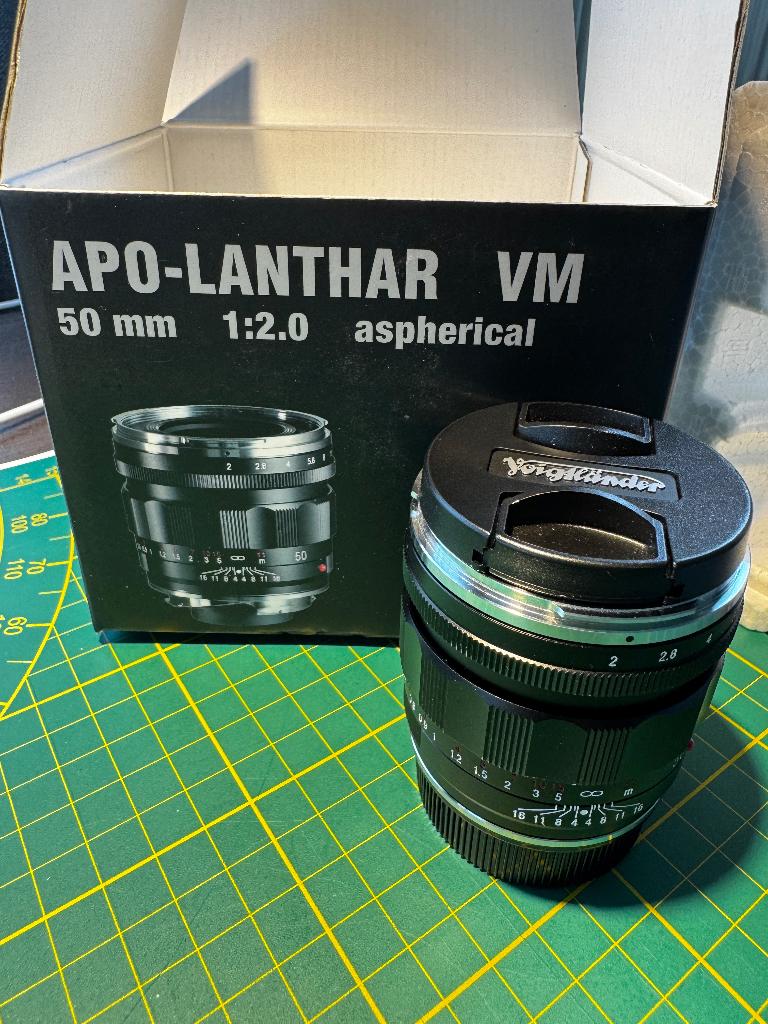 Voigtländer APO-Lanthar 50mm f/2 VM (M-mount), Ophalen of Verzenden, Gebruikt, Standaardlens