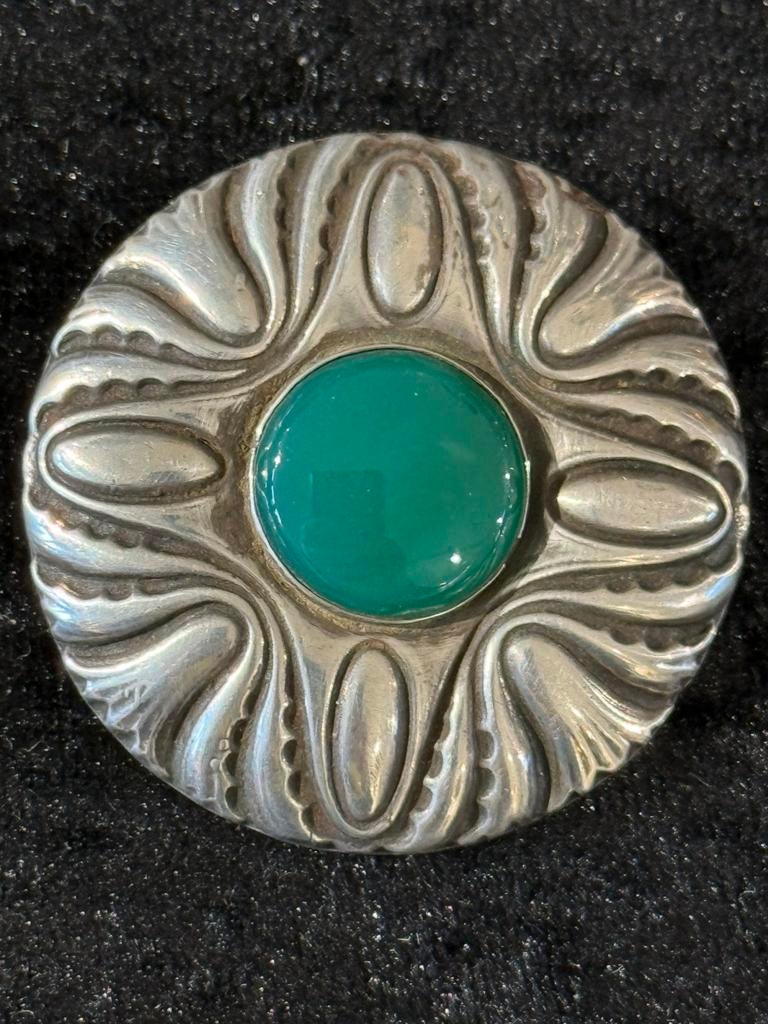 Vintage 800 Zilveren Broche met Groene Steen, 4 tot 7 cm, Gebruikt, Ophalen of Verzenden, Met edelsteen