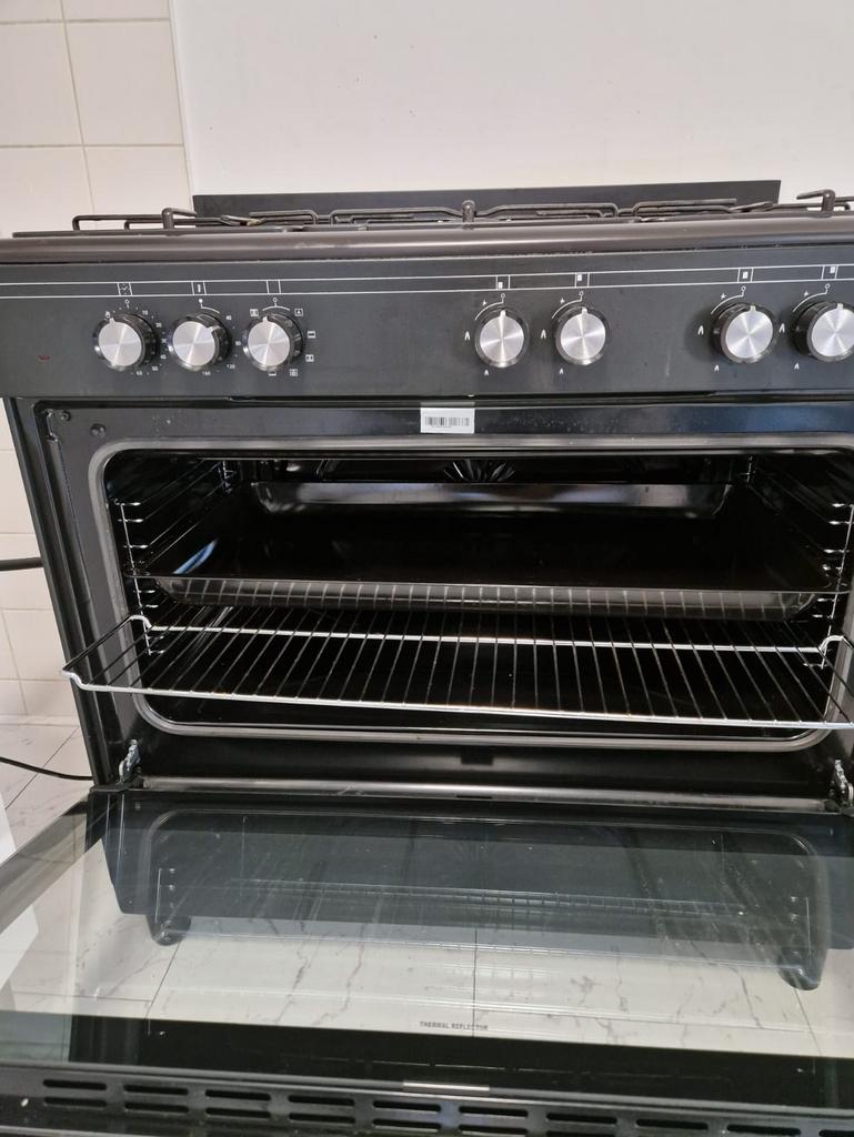 6 Pit oven / fornuis, Ophalen, 60 cm of meer, 4 kookzones, Zo goed als nieuw