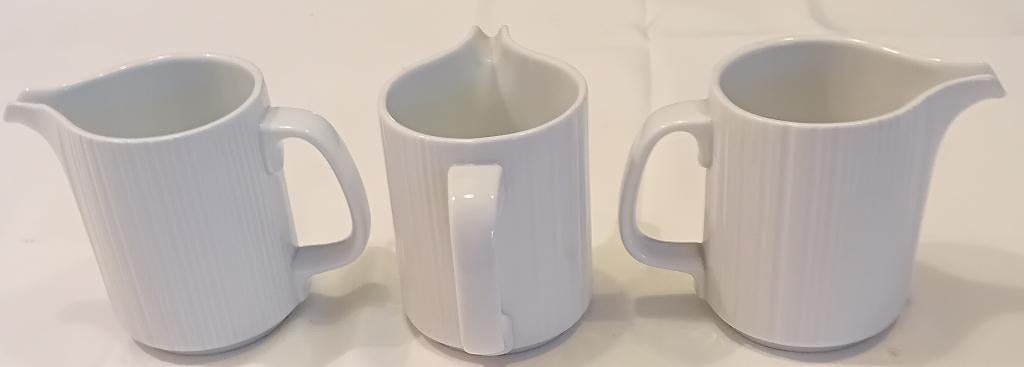 Te Koop: Drie melkkannetjes van Rosenthal, ZGAN. , Huis en Inrichting, Keuken | Servies, Zo goed als nieuw, Overige typen, Overige stijlen