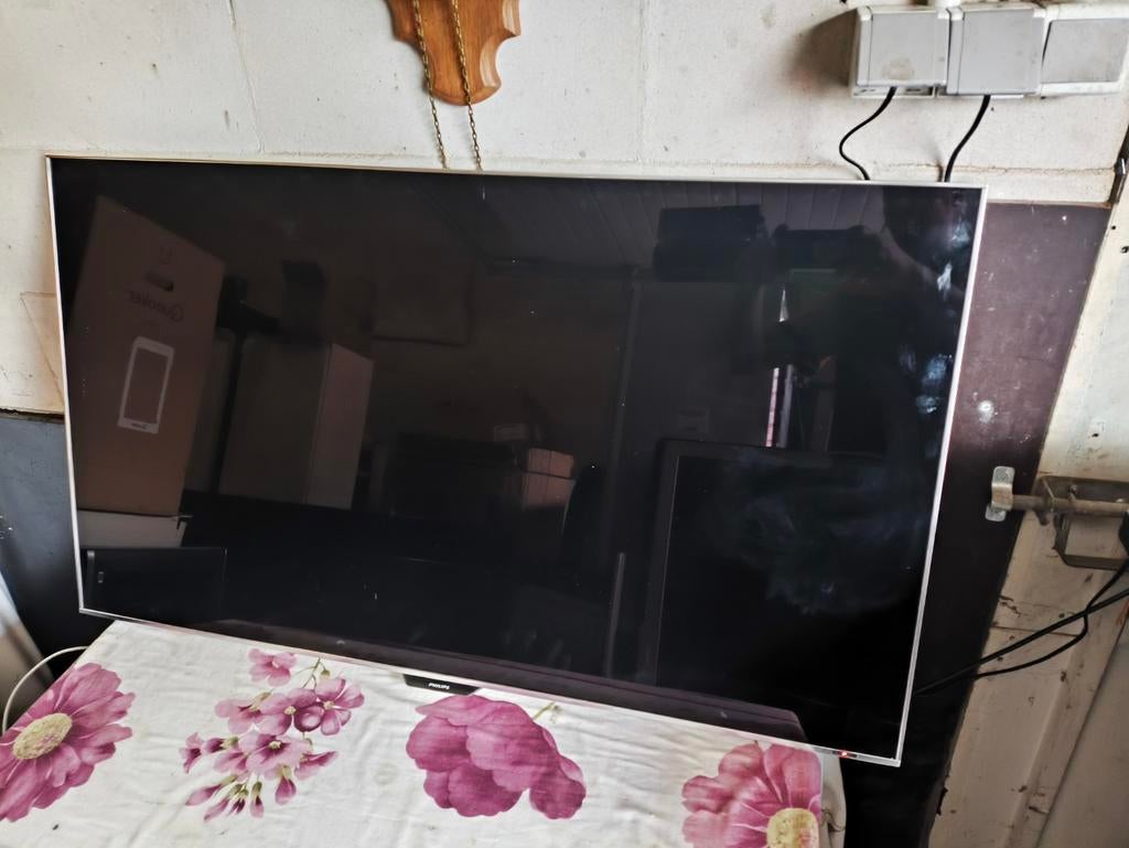 Philips 48 inch Smart LED tv met defect backlight, Ophalen, Gebruikt, 100 cm of meer, Philips