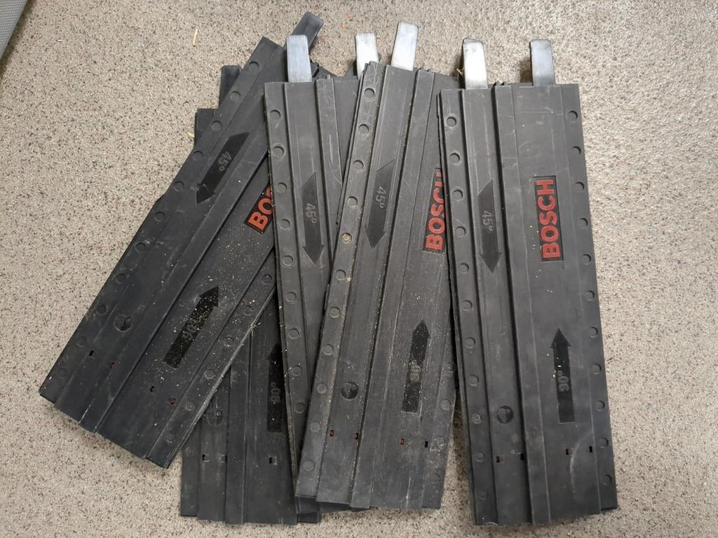 5 stuks geleiderails Bosch voor cirkelzaag, Cirkelzaag, Ophalen of Verzenden, 30 tot 70 mm, 1200 watt of meer