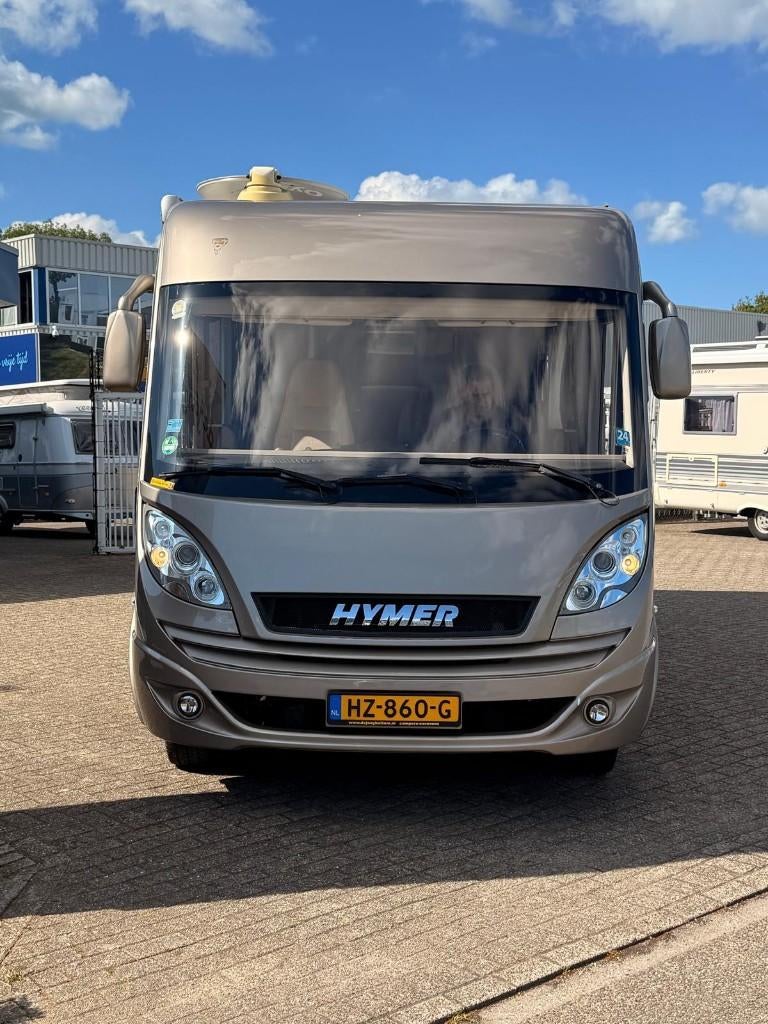 Hymer B588 (2016), AUTOMAAT, 2x zonnepaneel, LEVELSYSTEEM, Ringverwarming, Afzuigkap, Fiat, Diesel