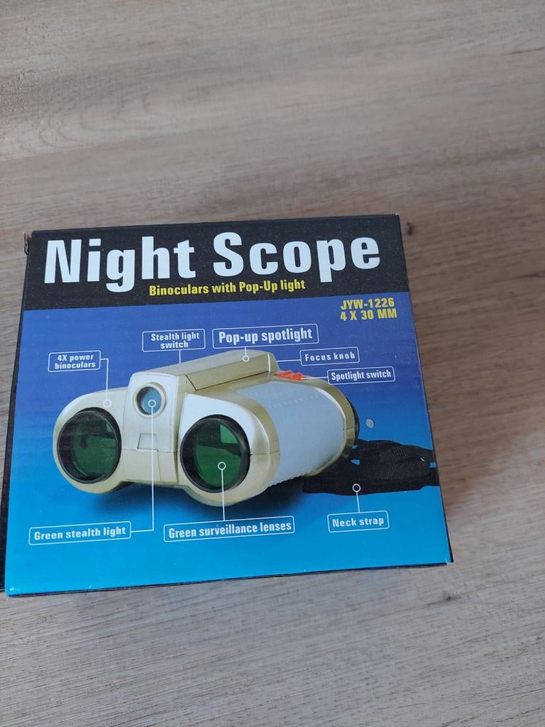 Night Scope Verrekijker met Pop-Up Licht - 4x30mm, Minder dan 8x, Overige typen, Ophalen of Verzenden, Nachtkijker
