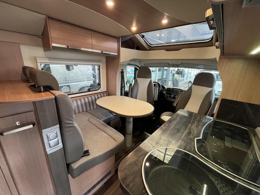 Knaus Sky Wave 25 YEAR Celebratieuml;n 2, Caravans en Kamperen, Campers, Chemisch toilet, Ringverwarming, Fiat, Bedrijf