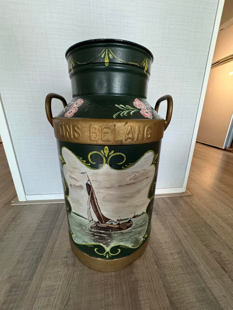 Handbeschilderde melkbus met Hollands tafereel, Ophalen