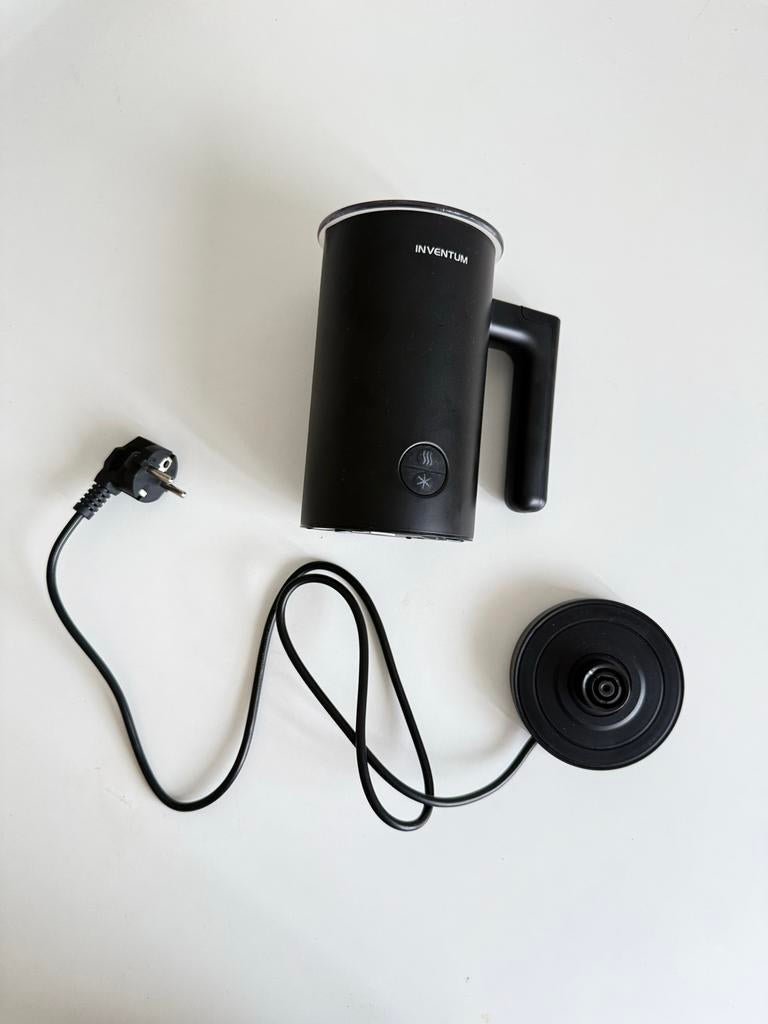 Inventum MK360B Melkopschuimer - Zwart - 150/300 ml, Ophalen of Verzenden, Zo goed als nieuw, Elektrische melkopschuimer