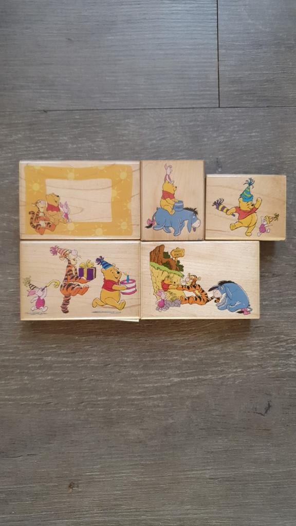 5 Nieuwe Rubber Stampede Winnie the Pooh Houten Stempels, Hobby en Vrije tijd, Stempelen, Nieuw, Houten stempel, Ophalen of Verzenden