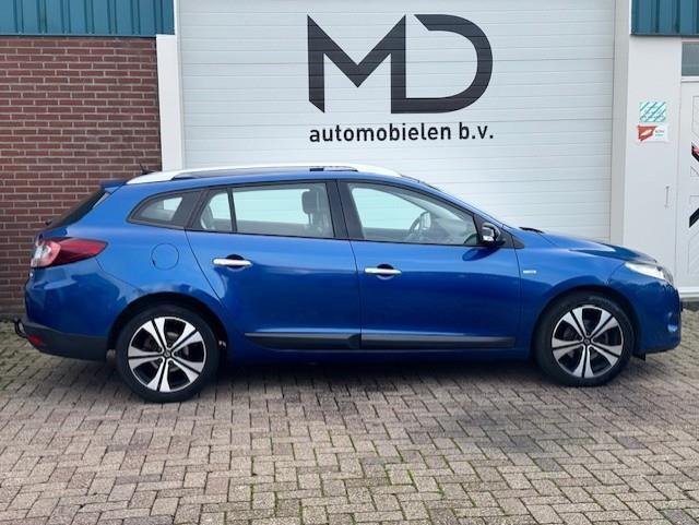 Renault Mégane Estate 1.4 TCe Bose - Cruise - Trekhaak - NA, Voorwielaandrijving, Euro 5, Zwart, 4 cilinders