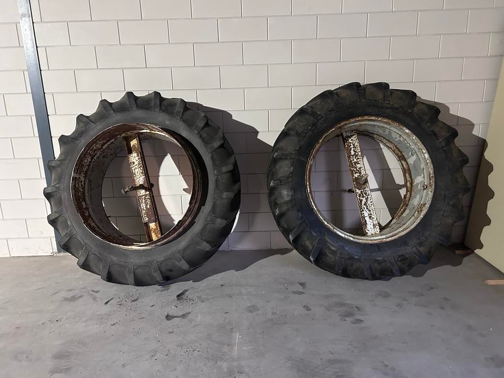 Wielenset Ford 40-serie met dubbellucht, Ophalen