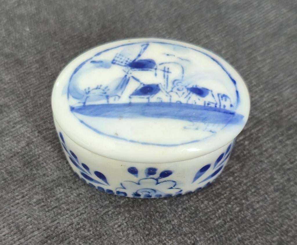 delfts blauwe pillendoos porselein, Antiek en Kunst, Antiek | Porselein, Verzenden