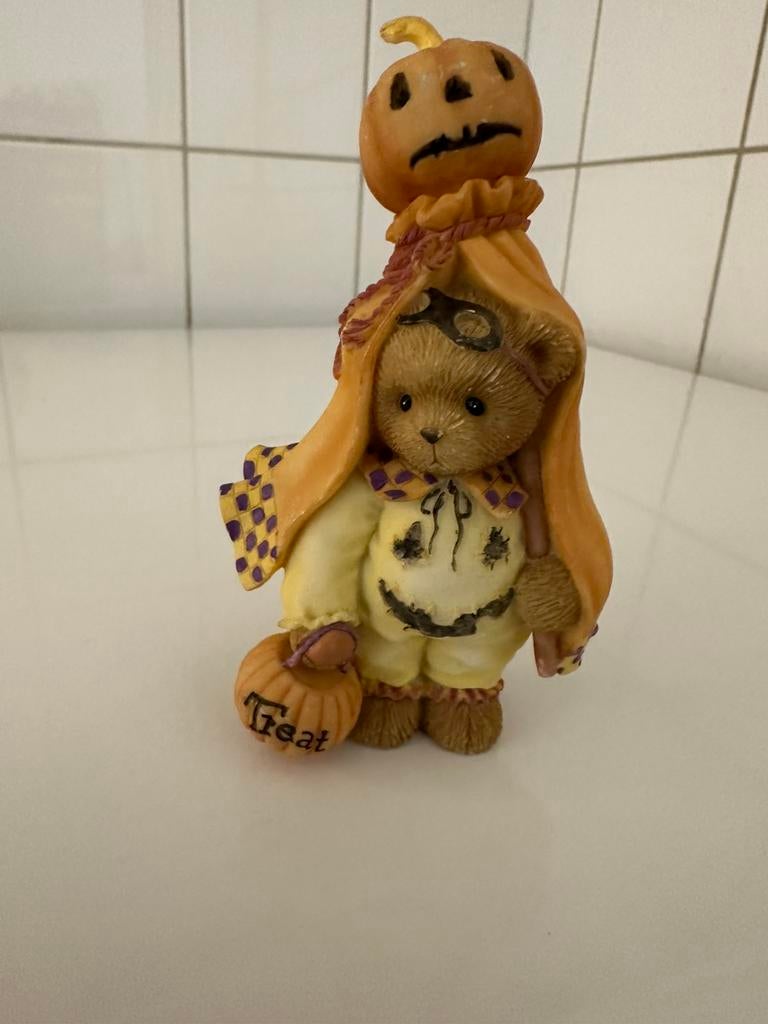 Cherished teddies Mattison 2007 halloween, Ophalen of Verzenden, Zo goed als nieuw, Beeldje, Cherished Teddies