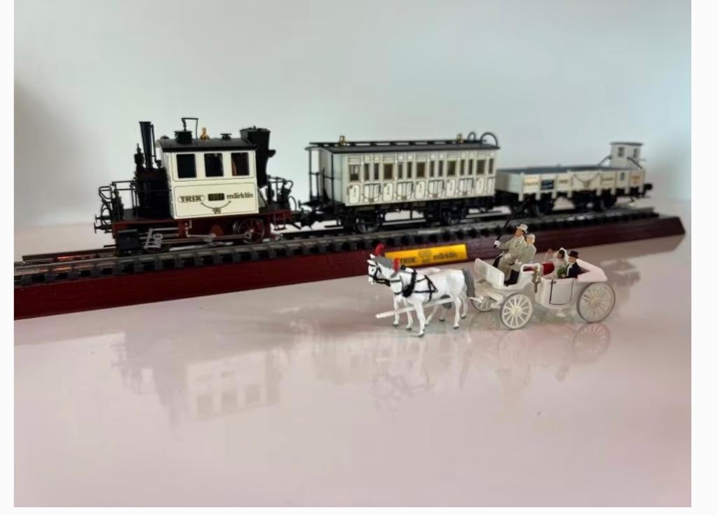 Marklin 28970 glaskasten trouwerij trein met koets 2x wagon, Ophalen, Wisselstroom, Treinset, Nieuw