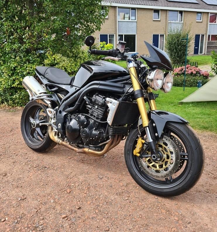 Triumph Speed Triple 1050 Black Edition