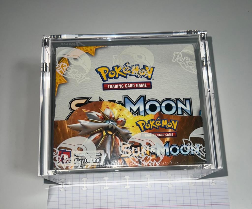 Pokemon sun en moon booster box, Hobby en Vrije tijd, Verzamelkaartspellen | Pokémon, Ophalen of Verzenden, Nieuw, Boosterbox
