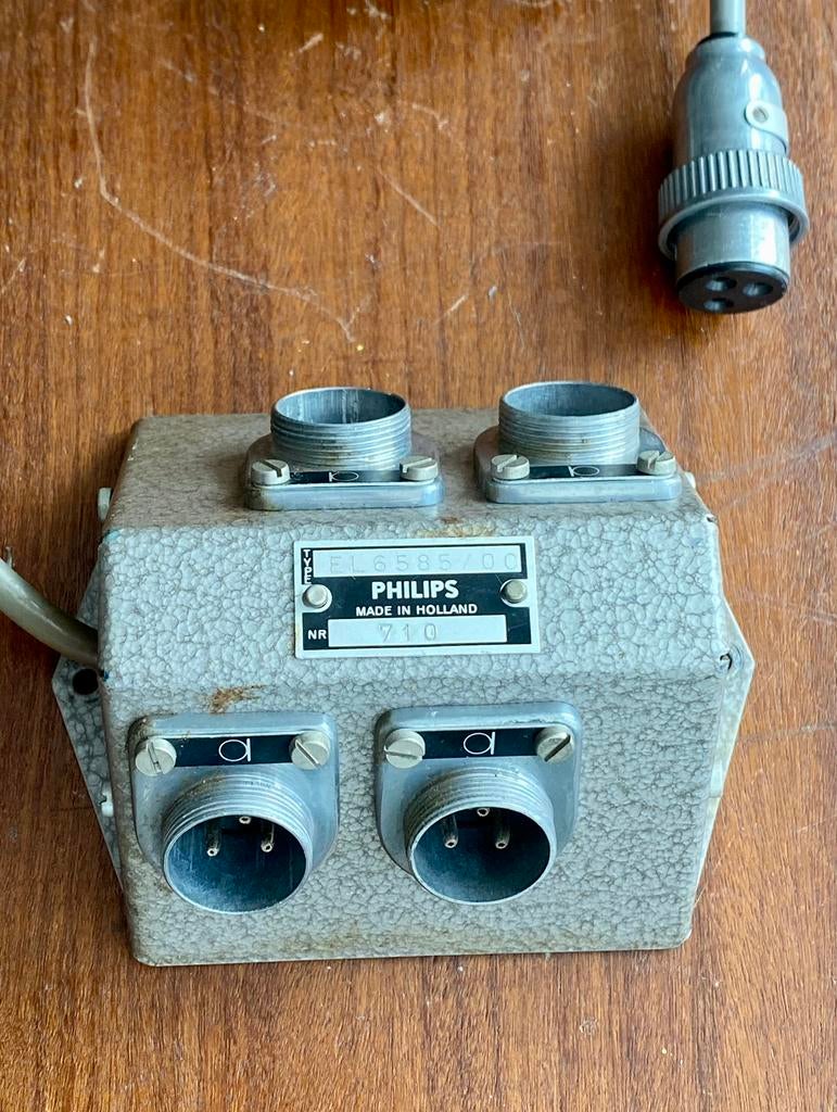 Philips verdeel kastje, Muziek en Instrumenten, Microfoons, Ophalen of Verzenden, Gebruikt, Overige typen