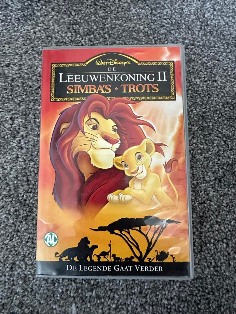 De Leeuwenkoning II: Simba's Trots - VHS, Alle leeftijden, Ophalen of Verzenden, Zo goed als nieuw, Actie en Avontuur