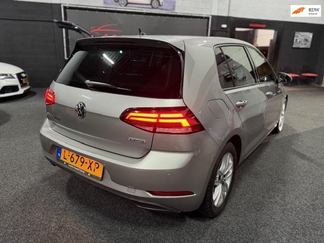 Volkswagen Golf 1.5 TSI Comfortline Business, Euro 6, 4 cilinders, Bedrijf, 1240 kg