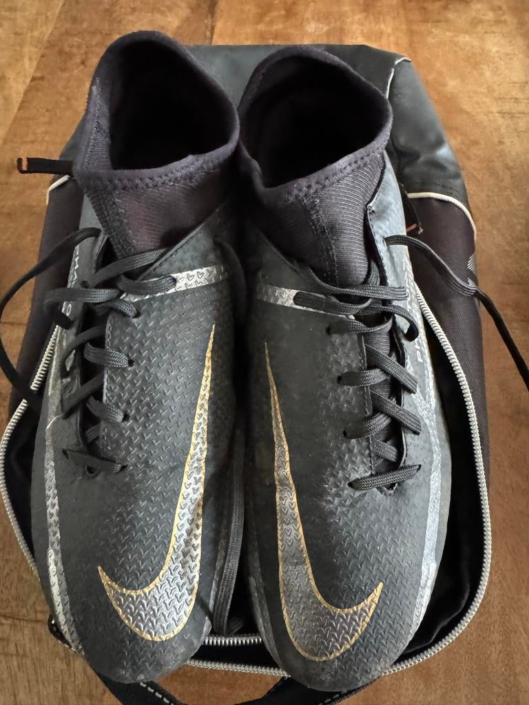 Nike Phantom GT voetbalschoenen mt 42, Maat XS of kleiner, Ophalen, Gebruikt, Schoenen