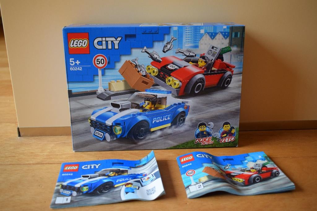 Lego 60242 City politiearrest op de snelweg, Lego, Ophalen of Verzenden, Zo goed als nieuw, Compleet