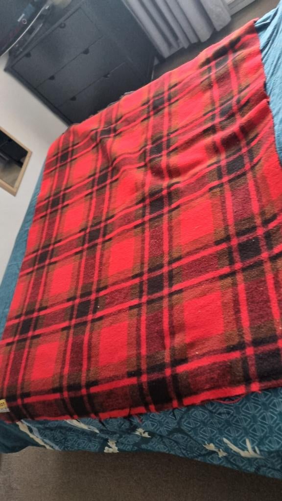 Geruite Dralon deken - rood/zwart - 130x170 cm, Ophalen of Verzenden, Gebruikt