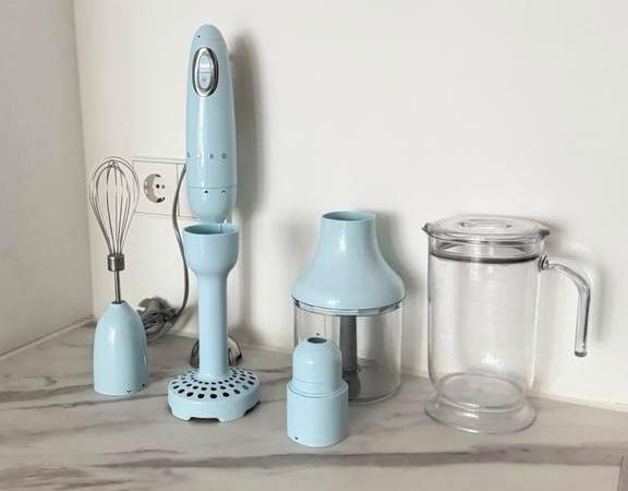 SMEG Staafmixer HBF03 50's Style - Met Accessoires Set, Ophalen, Zo goed als nieuw, Blender