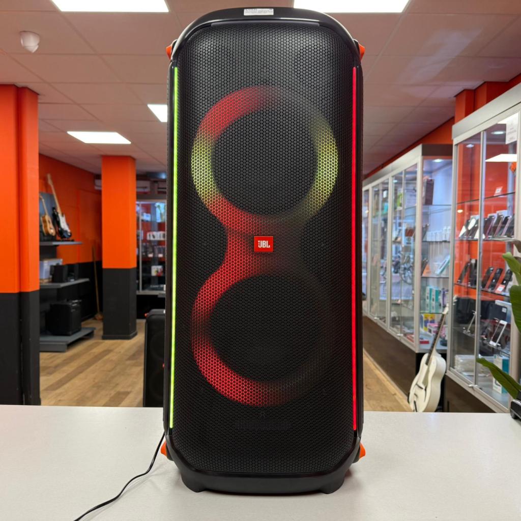 JBL PartyBox 710 Bluetooth Party Speaker 800W Nette Staat, JBL, Zo goed als nieuw, Support@jbl.com, 400 Atlantic Street
Stamford, CT 06901
USA