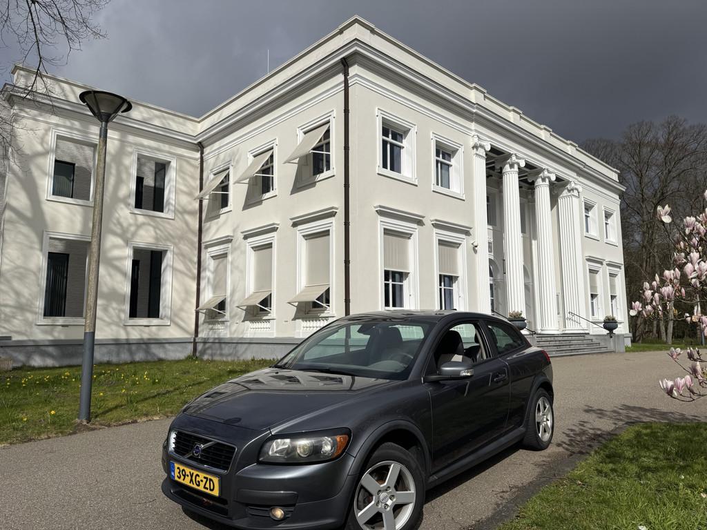 Volvo C30 1.6 RIJKLAAR (bj 2007), Voorwielaandrijving, 1596 cc, 101 pk, Gebruikt