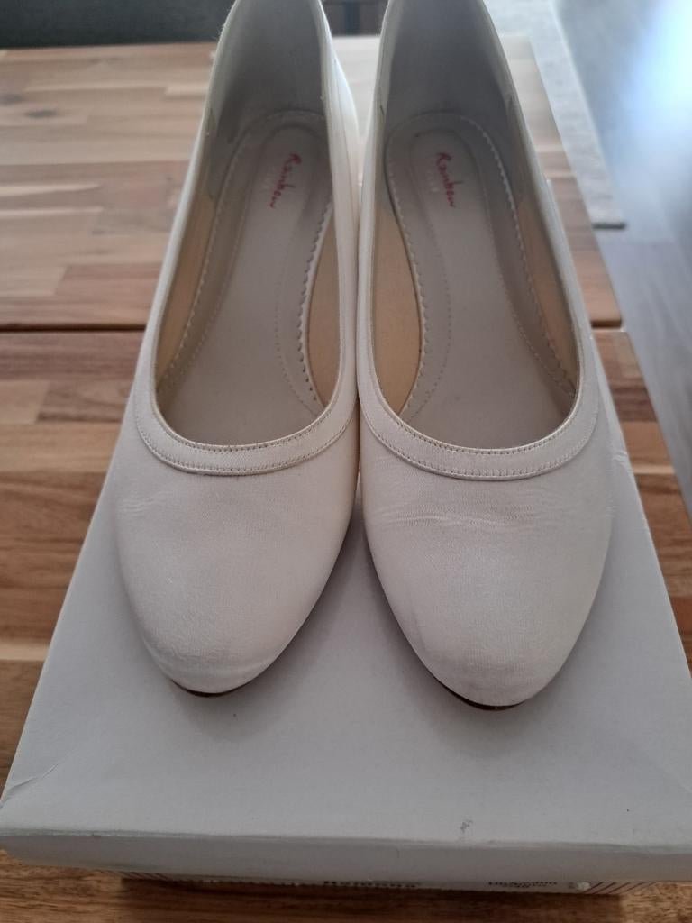 Bruids schoenen van het merk Rainbow, Ophalen of Verzenden, Zo goed als nieuw, Zwart, Schoenen