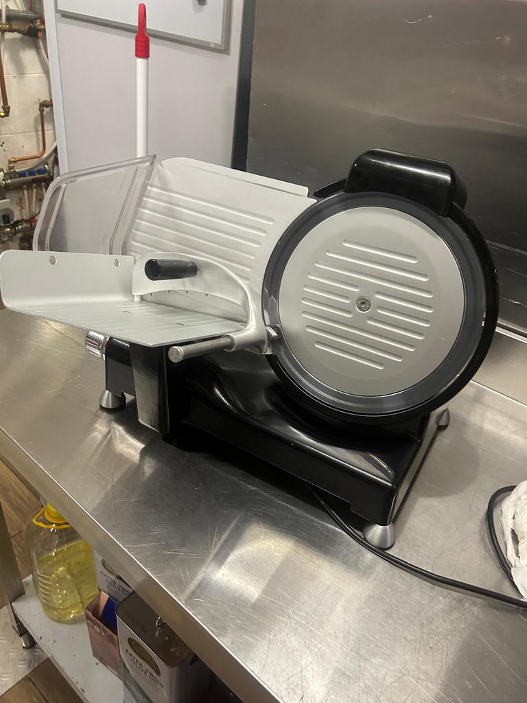 Snijmachine multifunctioneel RGV italia, Ophalen, Zo goed als nieuw