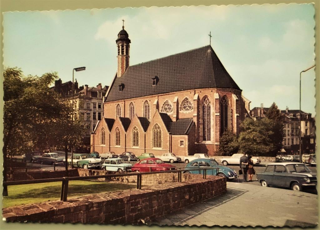 Brussel - Belgie - Madeleine kerk - oude autos - NSU VW, Ophalen of Verzenden, 1960 tot 1980, Ongelopen, België en Luxemburg