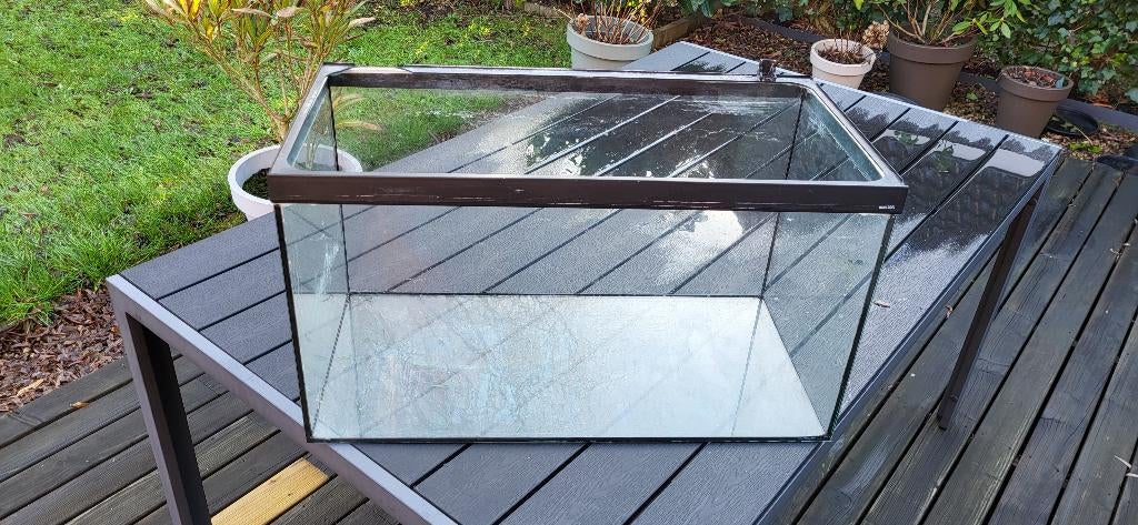 2 aquariums met toebehoren 60x30x35 en 35x25x25 cm, Ophalen, Gebruikt, Leeg aquarium