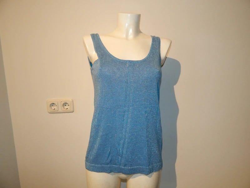 Rosemunde hemels blauwe top glitter in de stof mt L