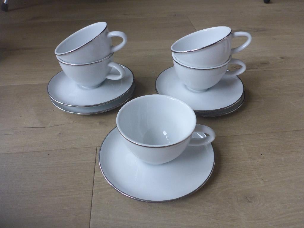 5 kop en schotels, iittala corona, design jonas bohlin., Huis en Inrichting, Ophalen of Verzenden, Zo goed als nieuw, Overige stijlen